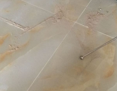 汾阳瓷砖空鼓维修公司分享粘合剂选择不当在瓷砖铺贴过程中可能导致以下问题